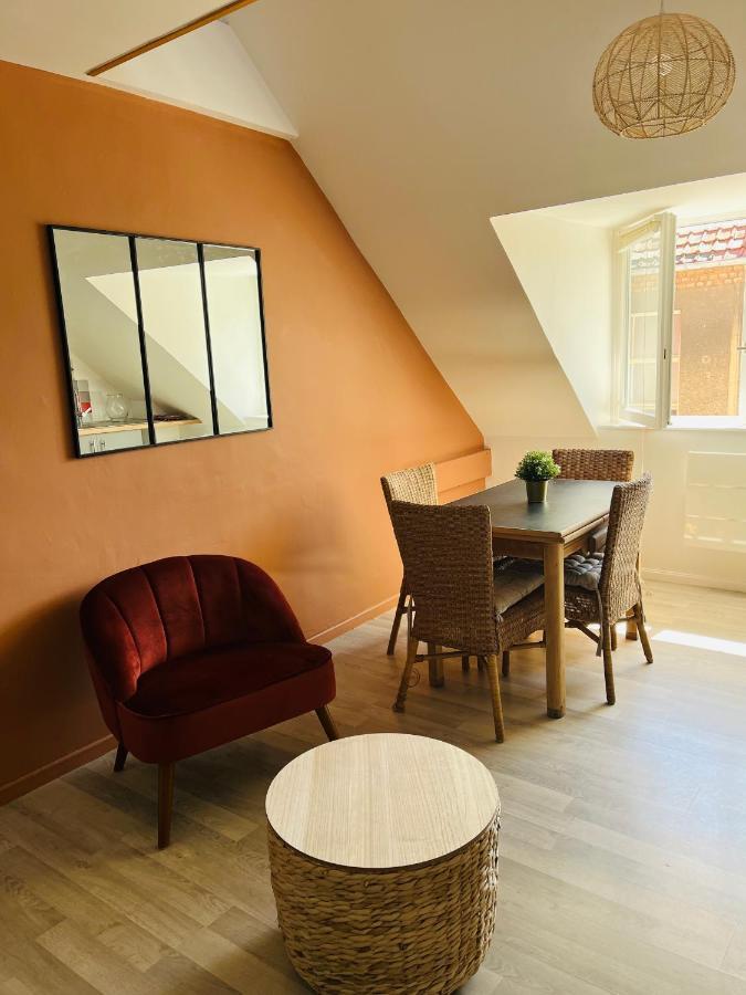Appartement Cosy En Coeur De Vieille Ville บูโลญ-ซูร์-แมร์ ภายนอก รูปภาพ